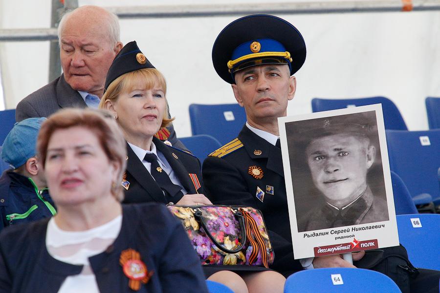 Те, кого не забыли: акция «Бессмертный полк» в Калининграде (фото)