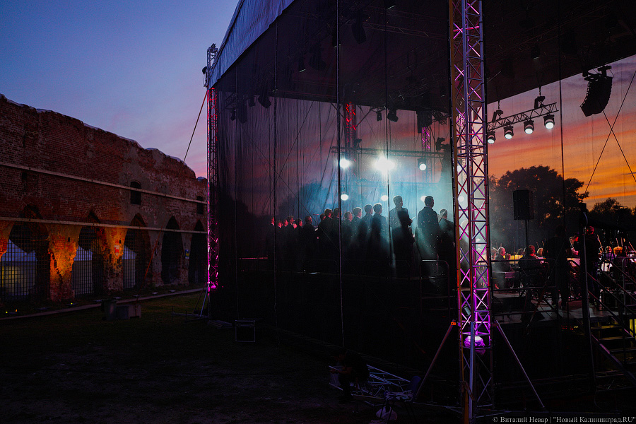 Классика среди руин: в Калининградской области открылся фестиваль «Кантата» (фото)