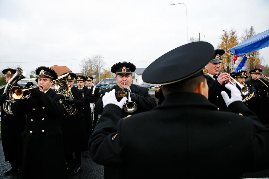 Посадить дерево и открыть трассу: как губернатор добрые дела делал