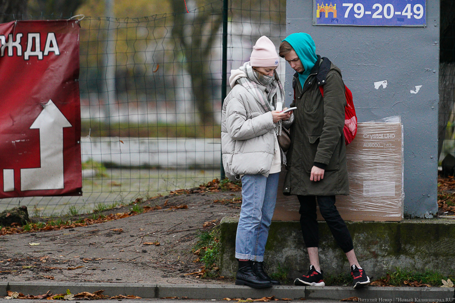 «Больше не хочу экспериментов»: что думают калининградцы о прививках от СOVID для подростков