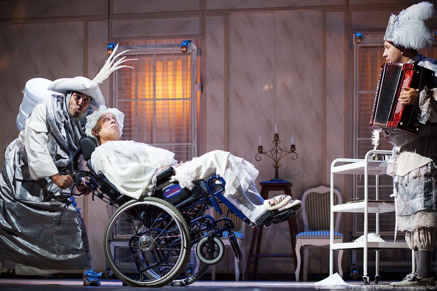 Лекарь с головы до ног: комедия «Мнимый больной» в Калининградском драмтеатре