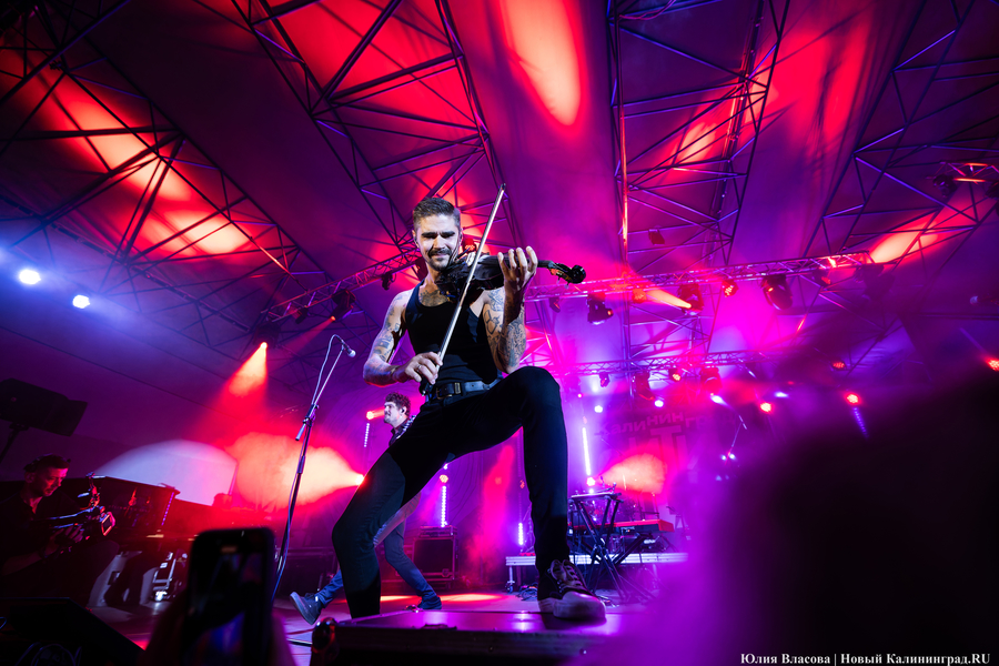 Дикие пляски цыганских шляпников: оглушительное закрытие «Калининград Сити Джаза» (фото)