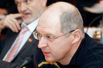 Чесалин: законопроект о выборах губернатора не дает шансов оппозиции