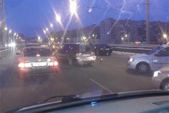 На второй эстакаде в Калининграде произошло ДТП, движение затруднено