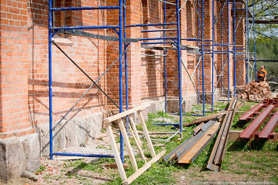 Гнездо преткновения: как проходит реставрация кирхи в Краснолесье