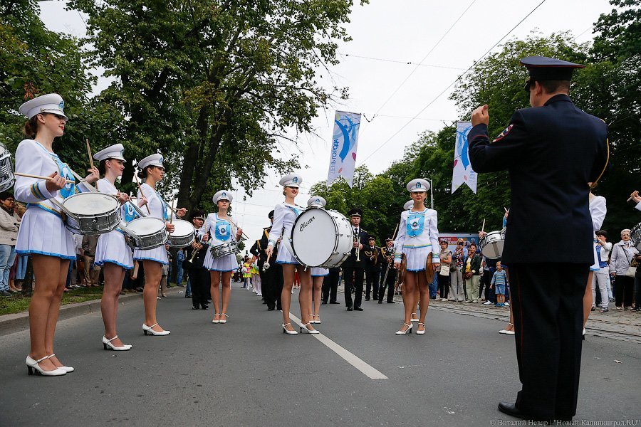 Все при параде: пешеходная зона Калининграда в День города (фото)