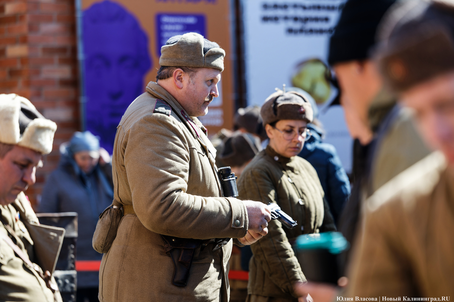 Знамя над бастионом: в Калининграде прошла реконструкция взятия башни Дона (фото)