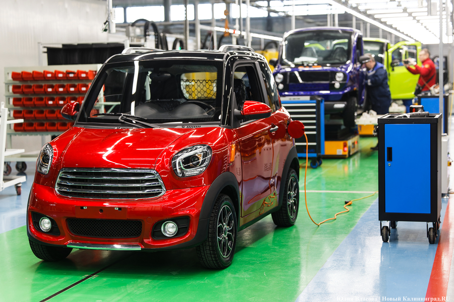 Автокомпоненты и электромобили: как на «Автоторе» новый кластер запускали (фото)