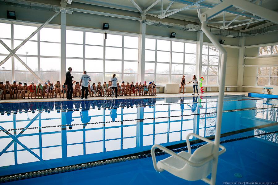 Чиновники против молодежи: как губернатор новый ФОК в Зеленоградске открывал