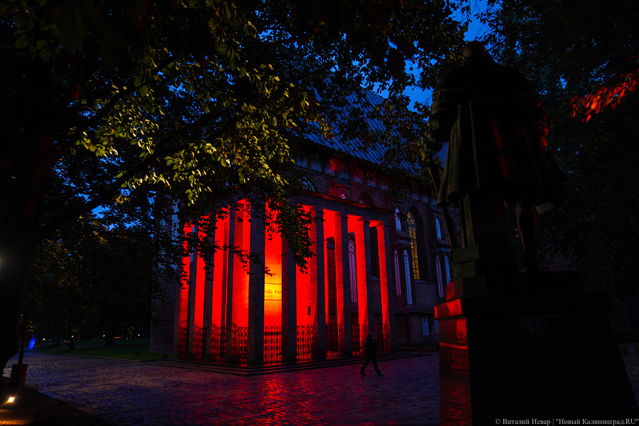 Генне о красной подсветке могилы Канта: «Давайте устроим всенародный референдум»