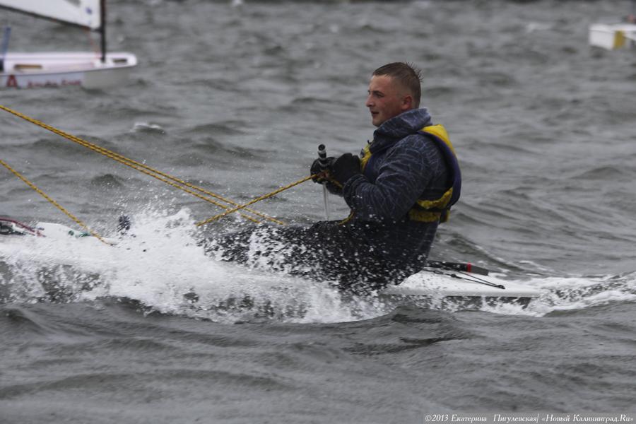 Дотянуться до звезд: фоторепортаж с парусной регаты «Кубок космонавта Леонова»