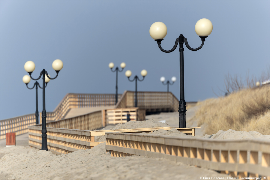 Без «Голубого флага»: как в Янтарном готовятся к пляжному сезону (фото)