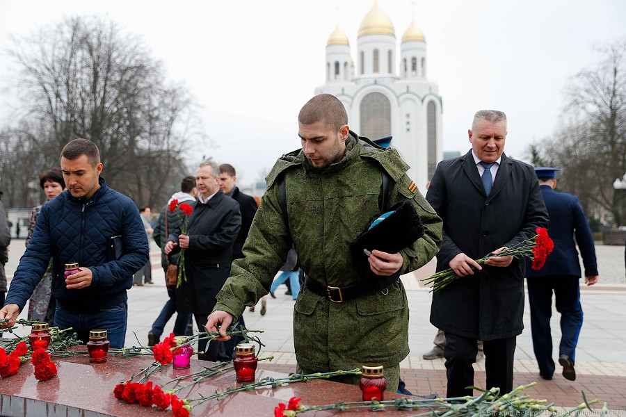 «Калининград-Санкт-Петербург»: в городе прошла акция памяти погибших в метро