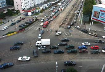 Калининград: 3 таможенных поста перестанут оформлять авто физлицам