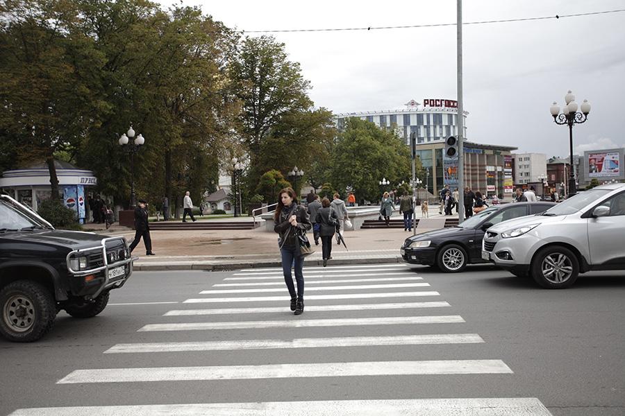 Не красный, не желтый и не зеленый: почему не работает новый светофор на Гаражной