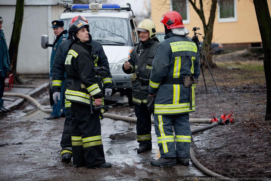 Без крыши: последствия крупного пожара в Калининграде