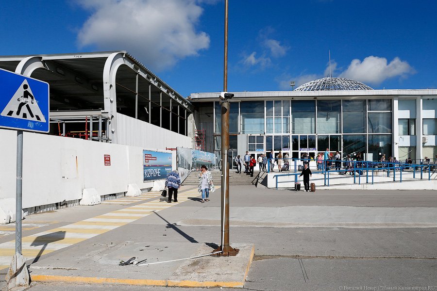 Всего лишь миллионный: в «Храброво» проводили юбилейного пассажира (фото)