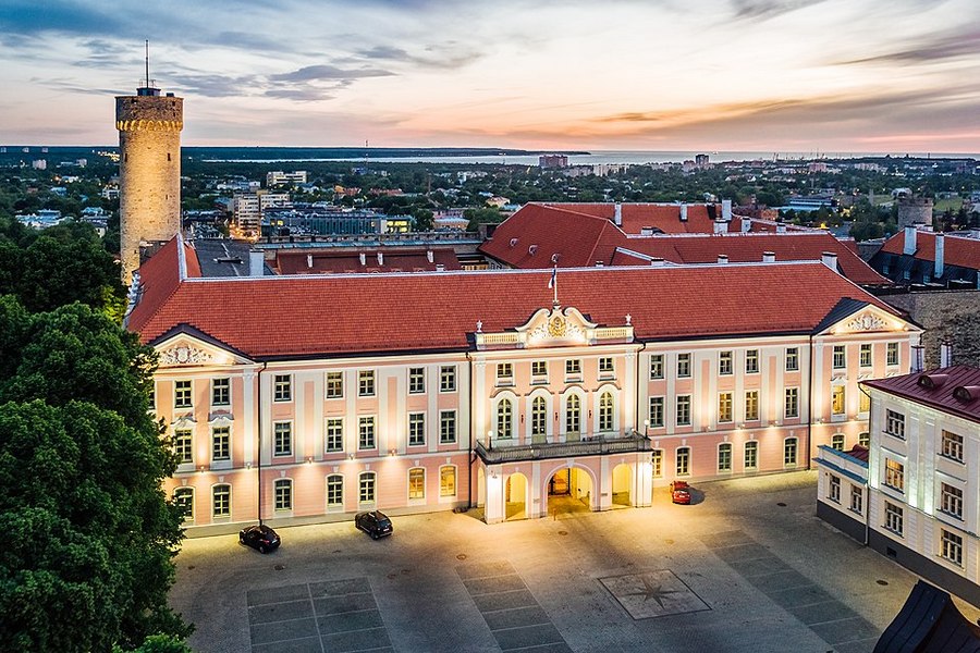 Эстония первой из стран бывшего СССР легализовала однополые* браки