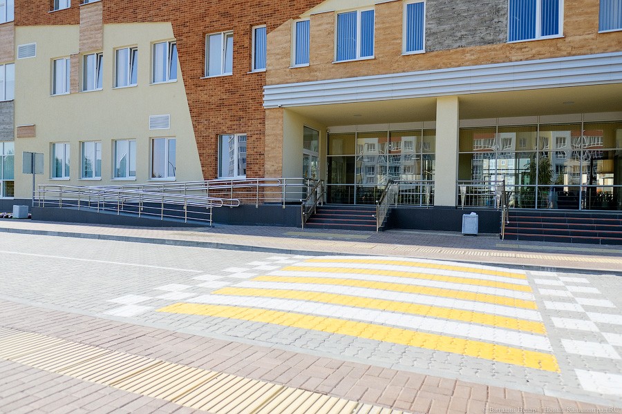 Бассейны, тир, медиатека: как выглядит новая — самая большая в регионе — школа (фото)