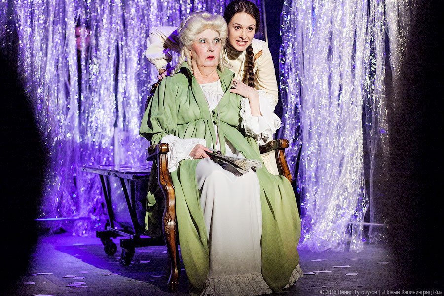 Немцу смерть: спектакль «Тройка, семерка, туз» в драматическом театре