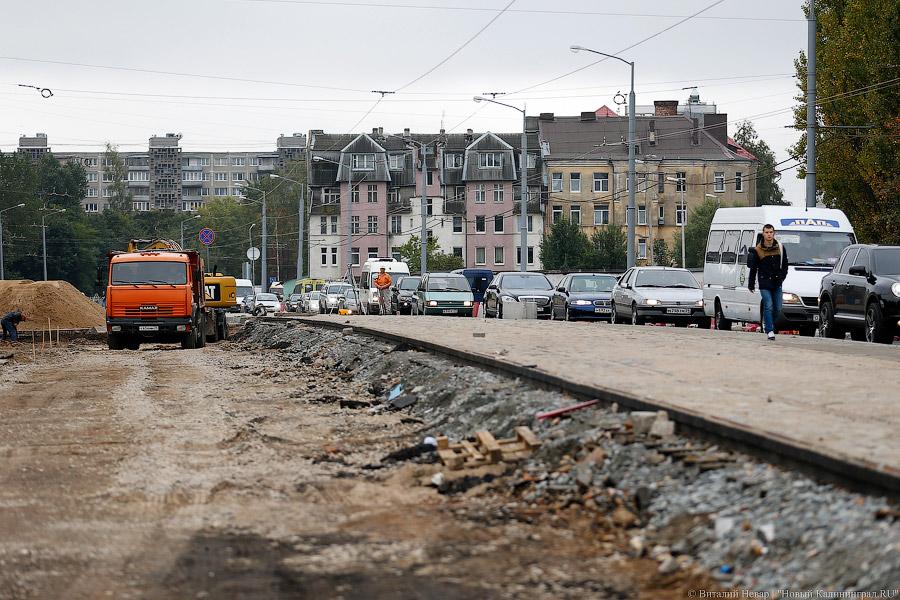 Пробки по центру: новая схема движения вызвала заторы на площади Василевского