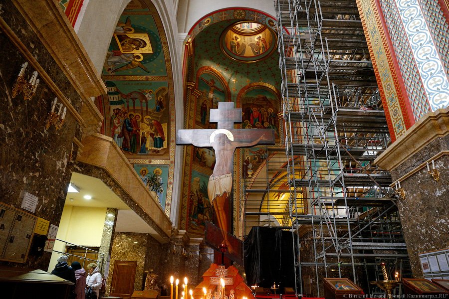 «Есть ощущение стресса и аврала»: иконописец о росписи Кафедрального собора