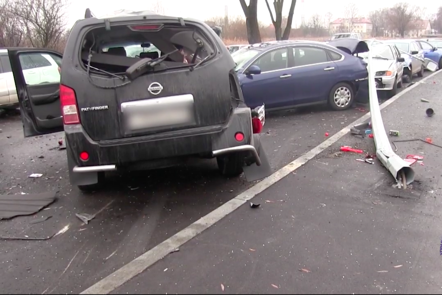 Водитель был пьян: массовое ДТП на Транспортной попало на камеры (видео)