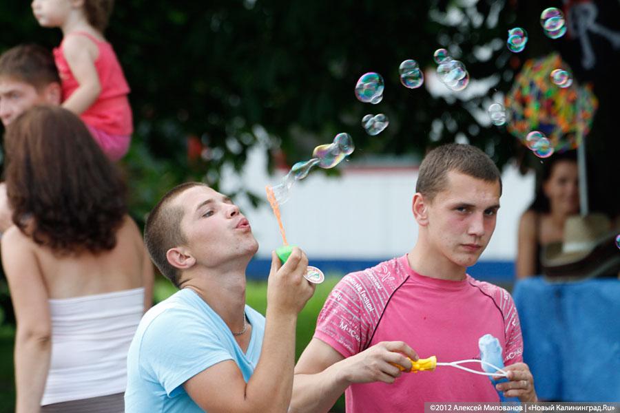 «Дважды дождливый»: фоторепортаж с гала-концерта к 757-летию Калининграда