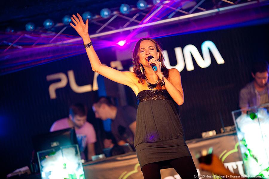 Вечеринка по-итальянски: в «Платинуме» выступила певица Dhany