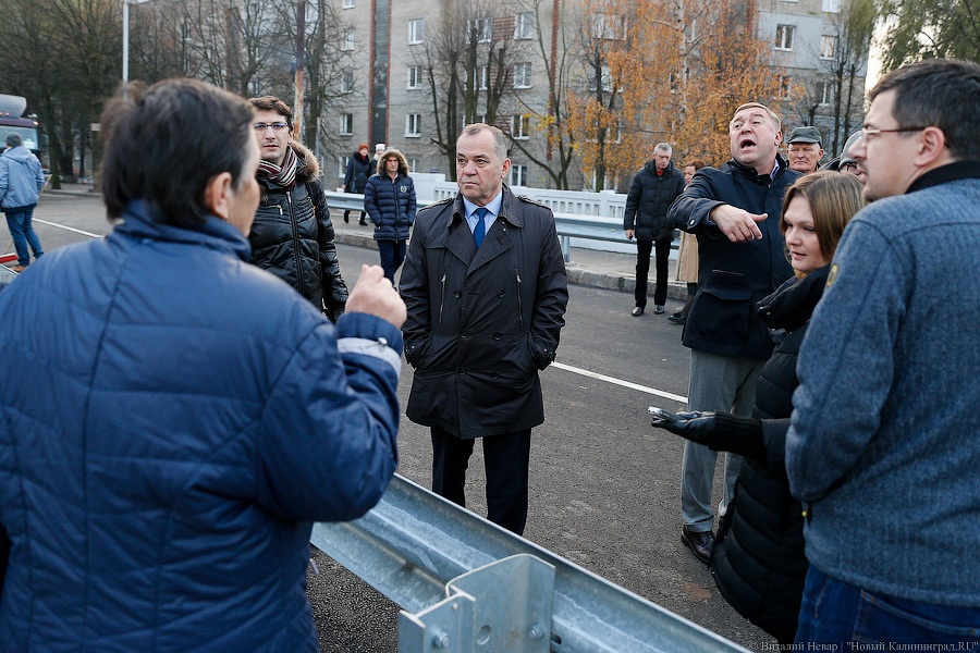Отбойник на табуретке: мост на улице Киевской открыли для транспорта