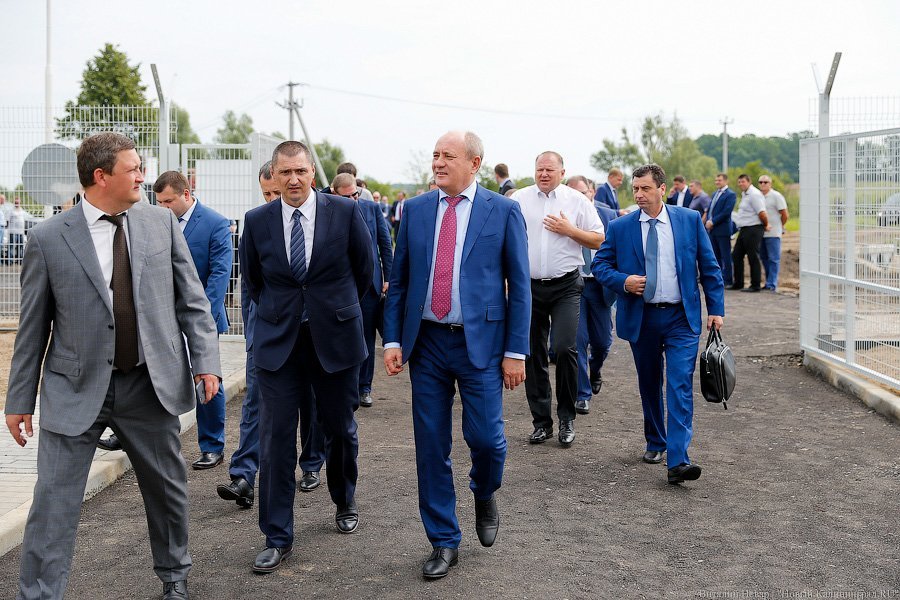 Поцелуй в одно место: как губернатор Цуканов проблемы Черняховска решал