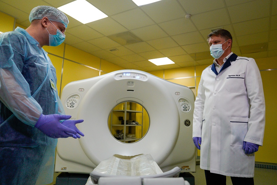 5 декабря: глава Минздрава РФ посетил областную больницу в Калининграде