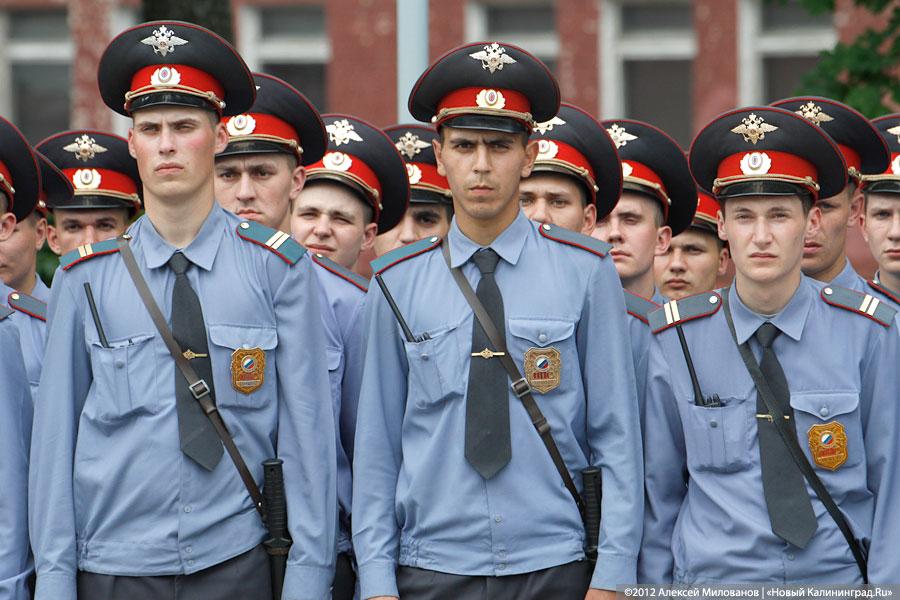 «К дежурству готовы»: фоторепортаж со смотра личного состава полиции