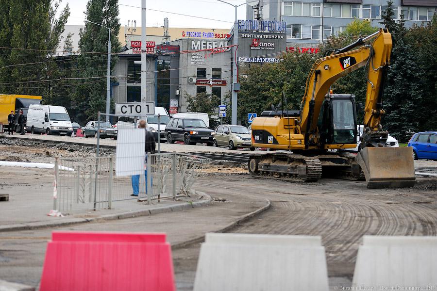 Пробки по центру: новая схема движения вызвала заторы на площади Василевского
