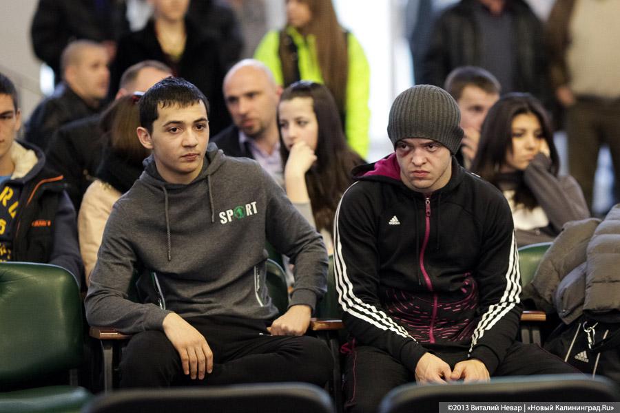 «Сопли в сторону»: фоторепортаж с Чемпионата области по смешанным единоборствам