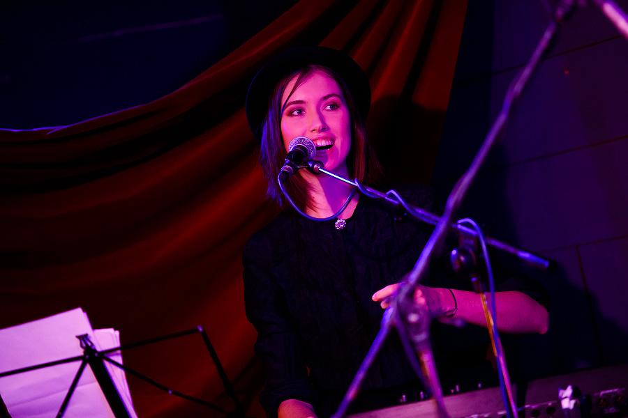 Поп-музыка для взрослых: петербурженка Nina Karlsson выступила в Калининграде