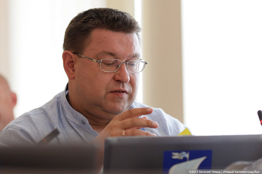 Пятикоп рассказал, как помогал пострадавшим в ДТП с мусоровозом
