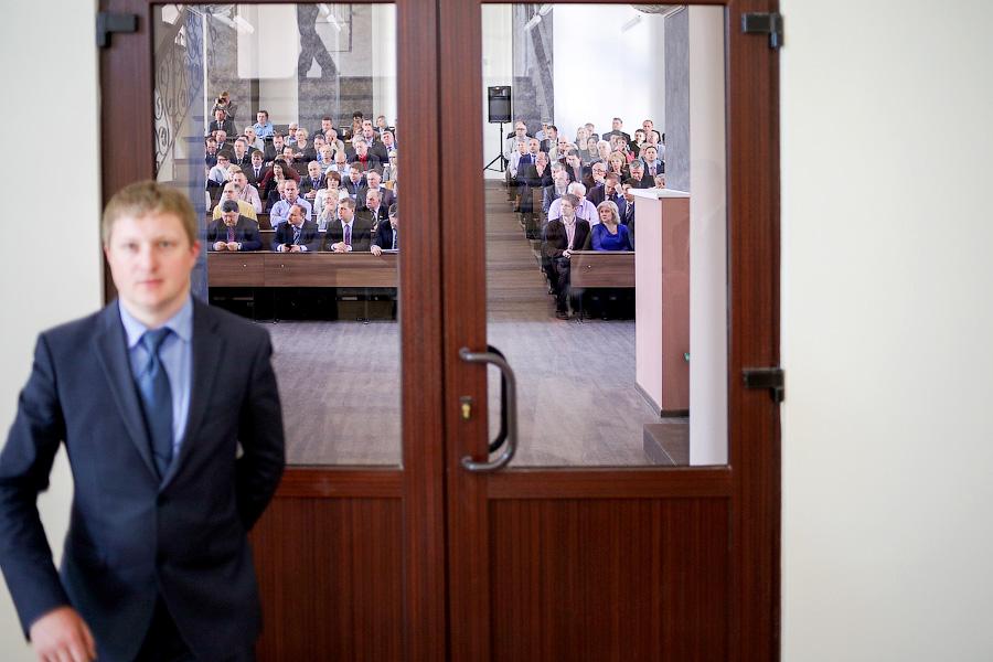 До седьмого пота: как Цуканов отчитался перед депутатами облдумы