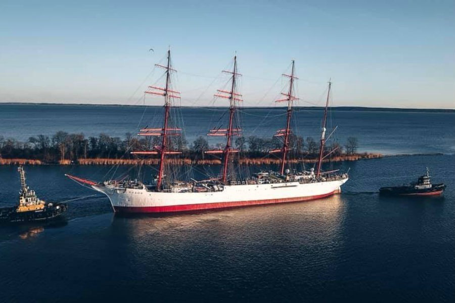 Эстония не пустила в свои территориальные воды парусник «Седов»