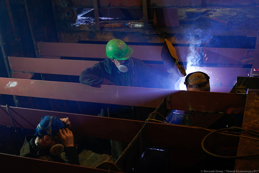 После кругосветки и перед новым рейсом: барк «Седов» проходит ремонт в Светлом (фото)