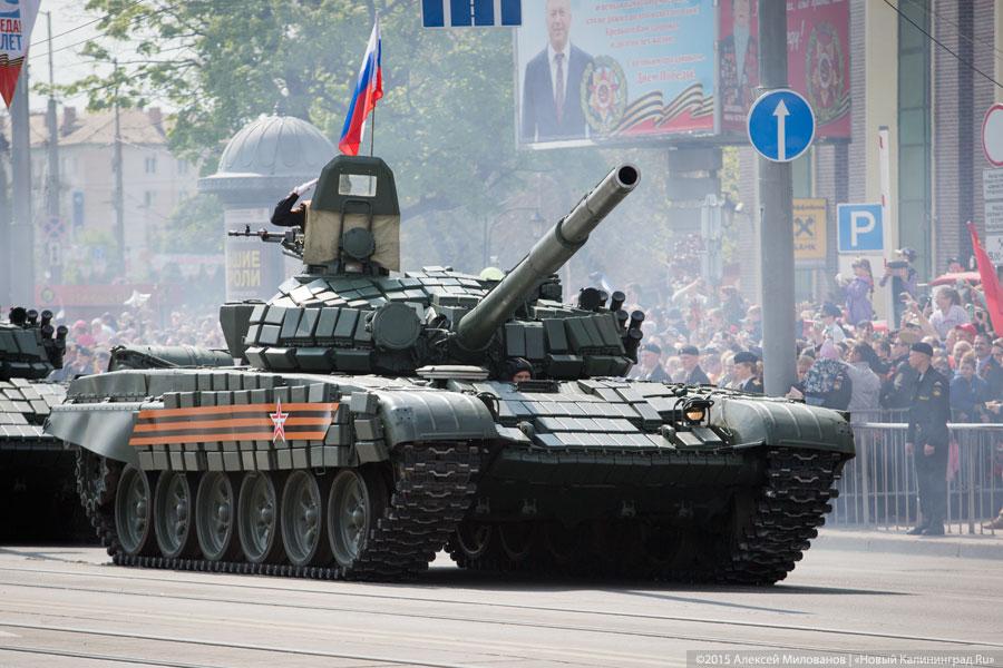Ярмарка тщеславия: эпицентр парада Победы в Калининграде (фото)