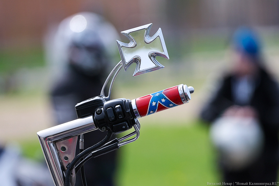 Дреды, шлемы и усы: в Калининграде официально стартовал мотосезон (фото)