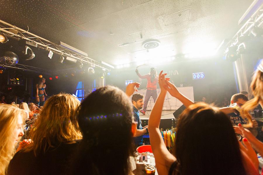 «Пока хавает пипл»: фоторепортаж с концерта Богдана Титомира