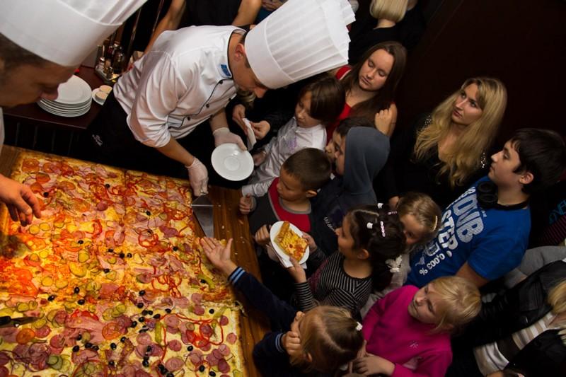 Торжественное открытие новой пиццерии «Дон Ченто» на Красной!