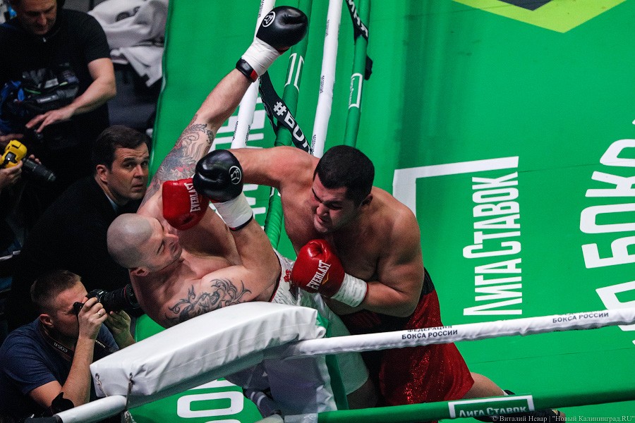 Раздельным решением судей: Чухаджян взял титул WBA International в Калининграде