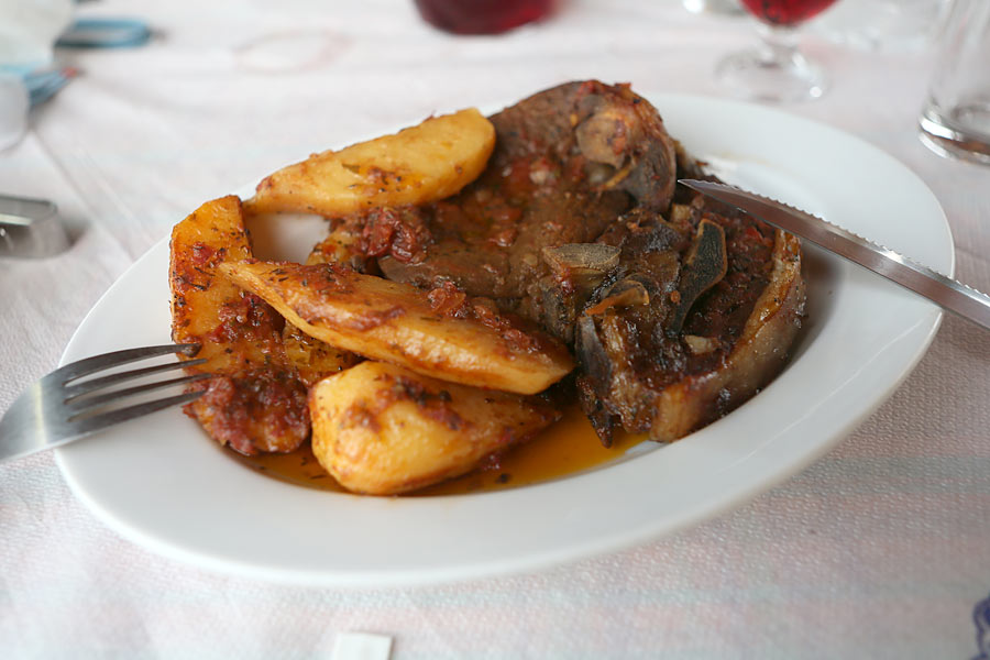 В Госдуме хотят сделать обязательным горячее питание для младшеклассников