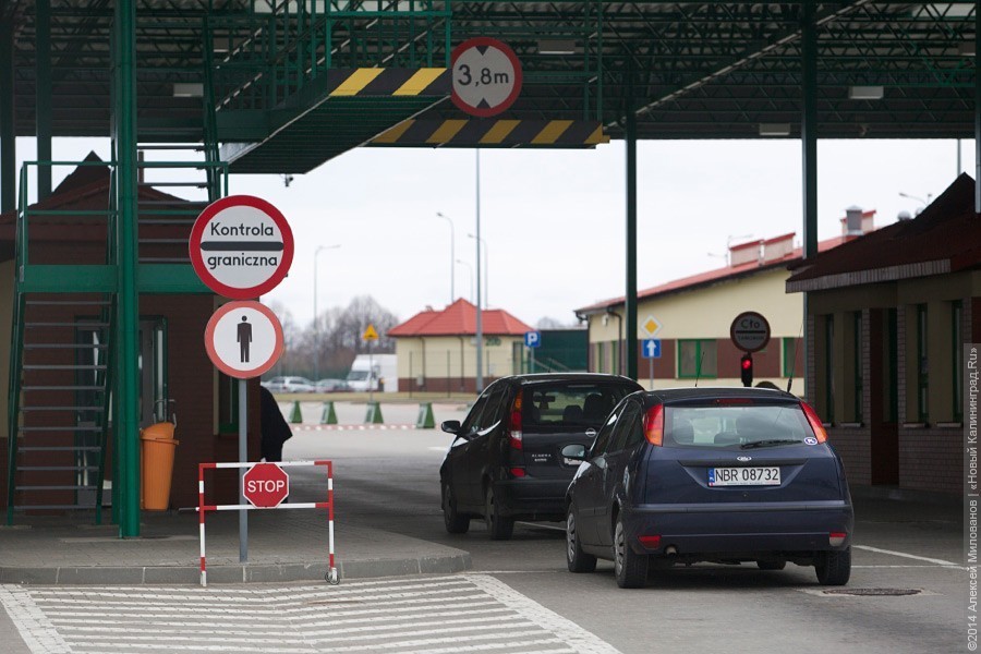 «Может, вообще границу закрыли?»: на погранпереходах с Польшей образовались очереди