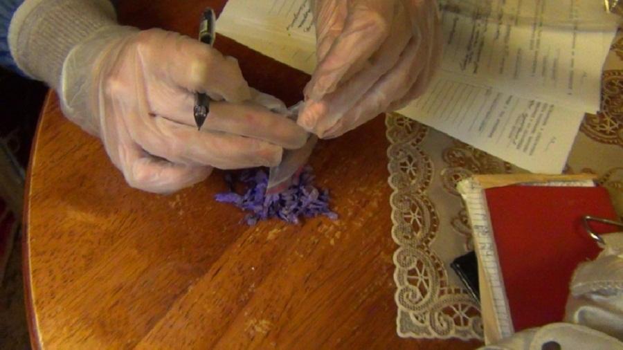 «С дозами в трусах»: под Гурьевском полиция накрыла банду женщин-наркодилеров