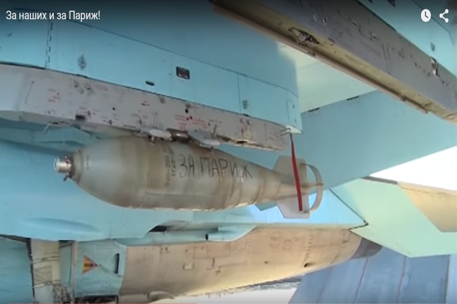 Российские ВКС в Сирии сбросили на боевиков бомбы с надписью «За Париж» (фото)