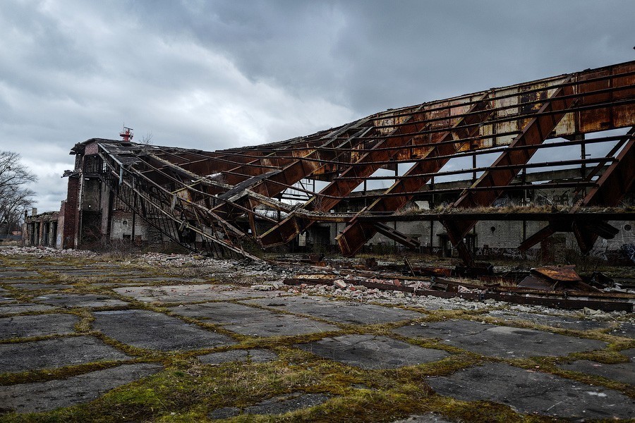Боль «вашей глуши»: что происходит с ангарами на Балтийской косе (фото)